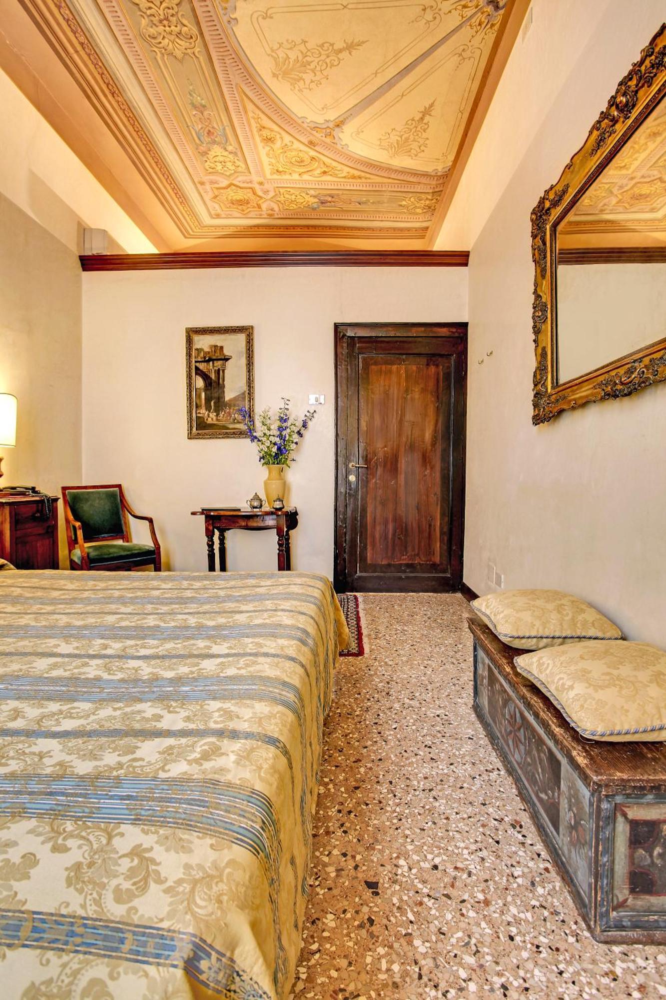 Palazzo Schiavoni Residenza D'epoca & Suite-apartments * Venice